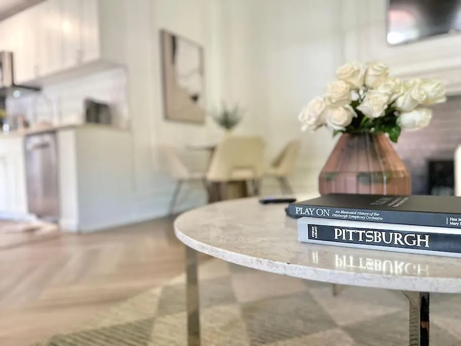Apartment The Elliott Hotel At Highland Park By Luxe Pgh Pittsburgh United States